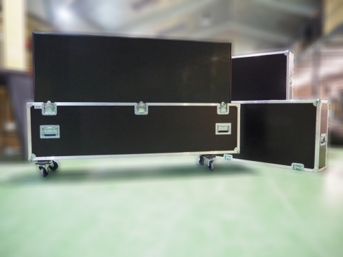 FLIGHTCASE PARA 2 PANTALLAS DE 86"